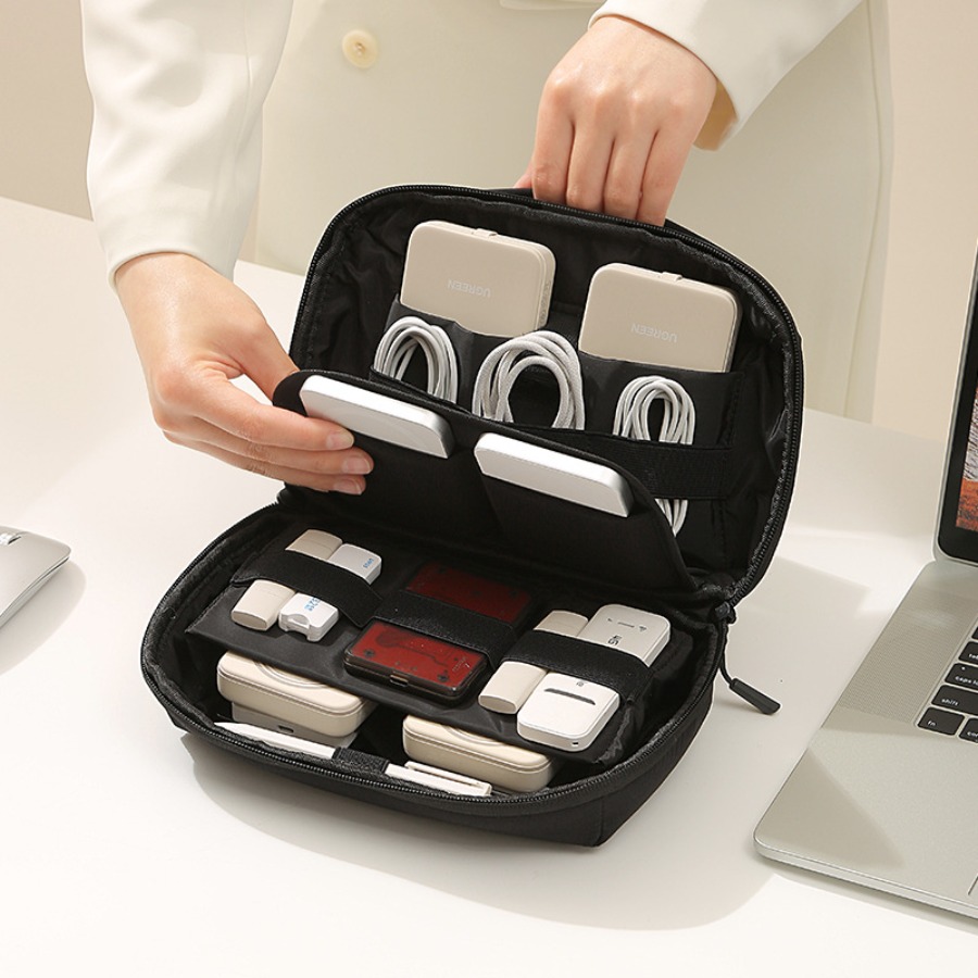 Tech Accessories Travel Case - Taşınabilir Seyahat Kablo Düzenleyici Elektronik Saklama